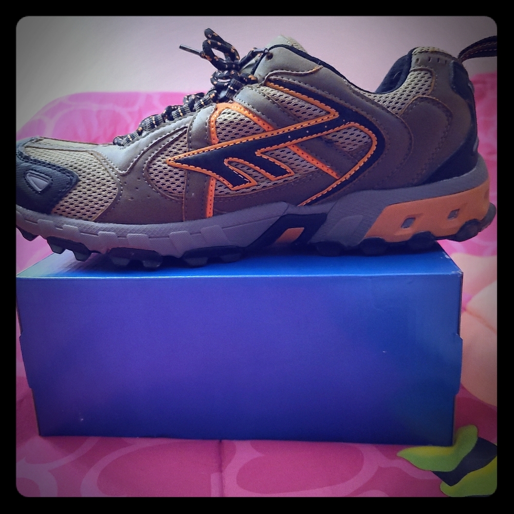 Hi-tec sneakers